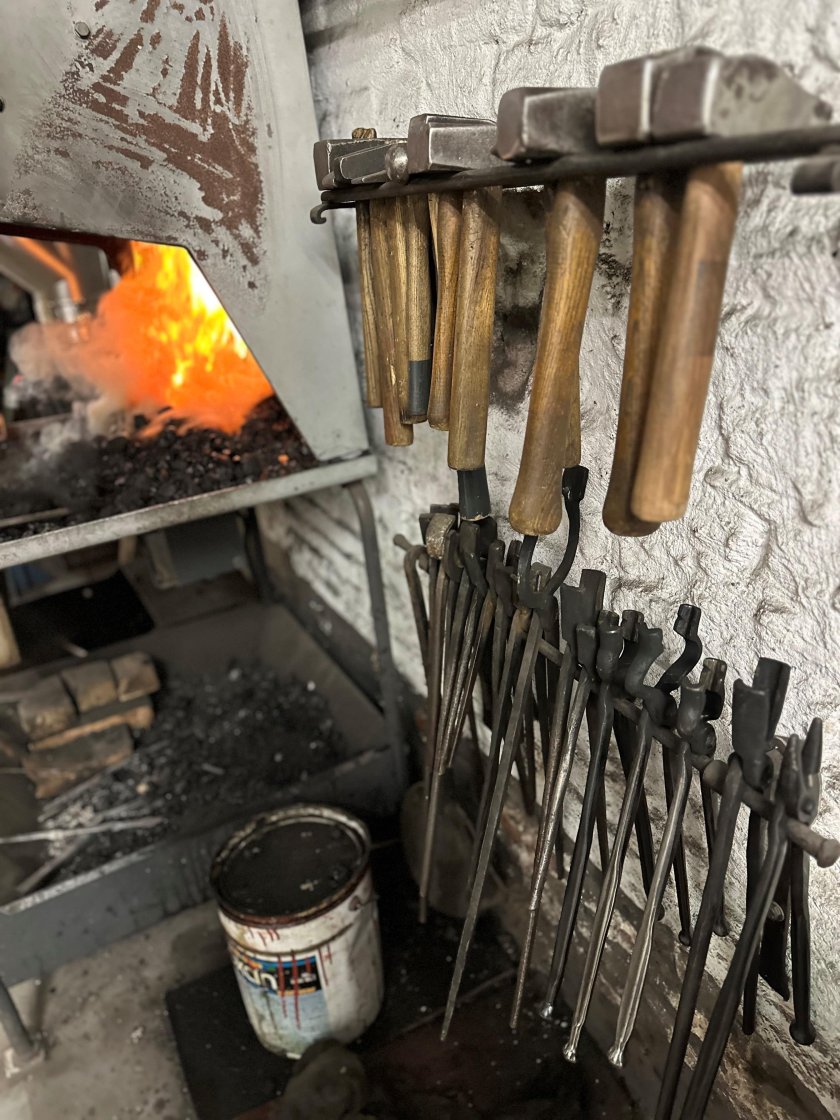 All kinds of hand hammers, sledgehammers, chisels, dowels, connecting rods and a selection of pliers
